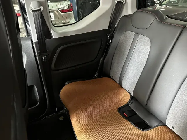 Wuling Hongguang Mini EV — Фото автомобиля 14
