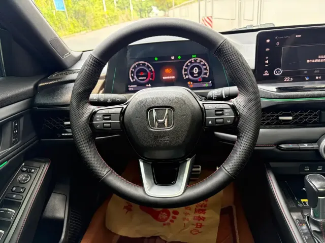 Honda Accord — Фото автомобиля 11