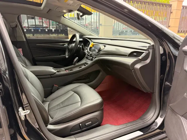 Buick LaCrosse — Фото автомобиля 10