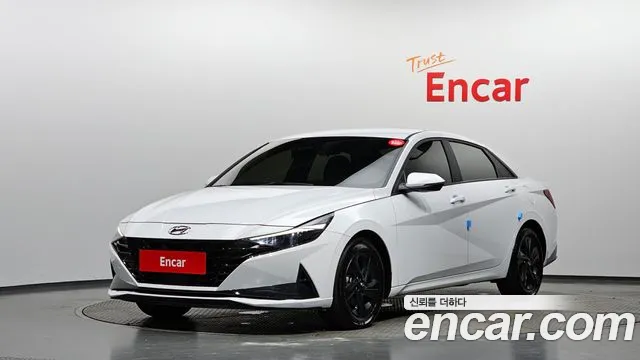 Фотография автомобиля — Hyundai Avante CN7