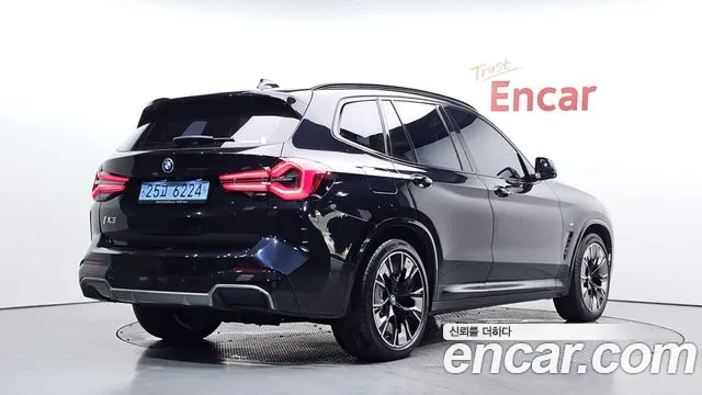 Фотография автомобиля — BMW iX3 G08 (2020–2024)