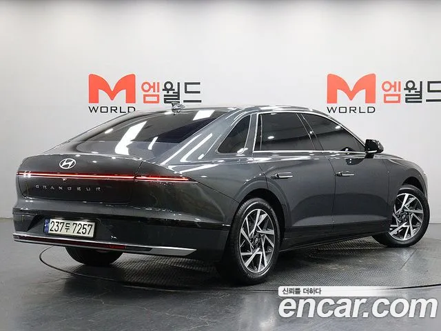 Hyundai Grandeur GN7 — Фото автомобиля 2