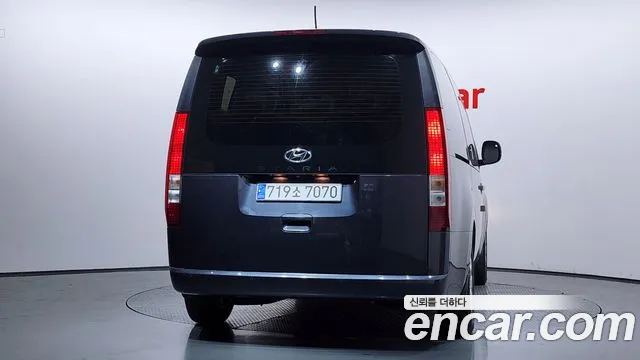 Hyundai Staria Staria Tourer 11 мест — Фото автомобиля 4