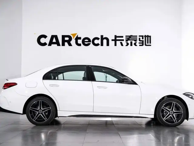 Mercedes-Benz C-Class — Фото автомобиля 5