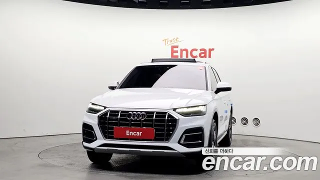 Audi Q5 45 TFSI quattro — Фото автомобиля 3