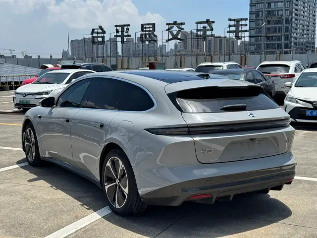 Nio ET5 Touring — Фото автомобиля 5