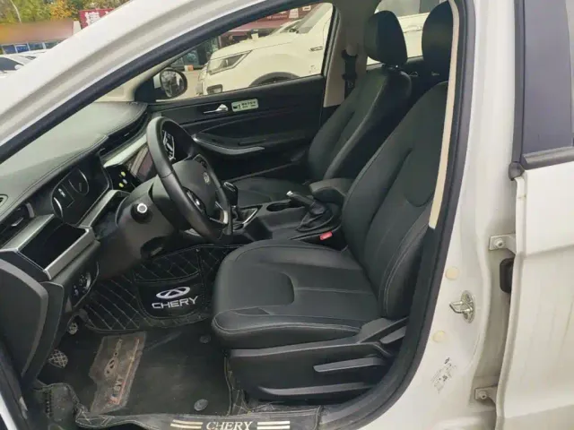 Chery Arrizo 5 — Фото автомобиля 14