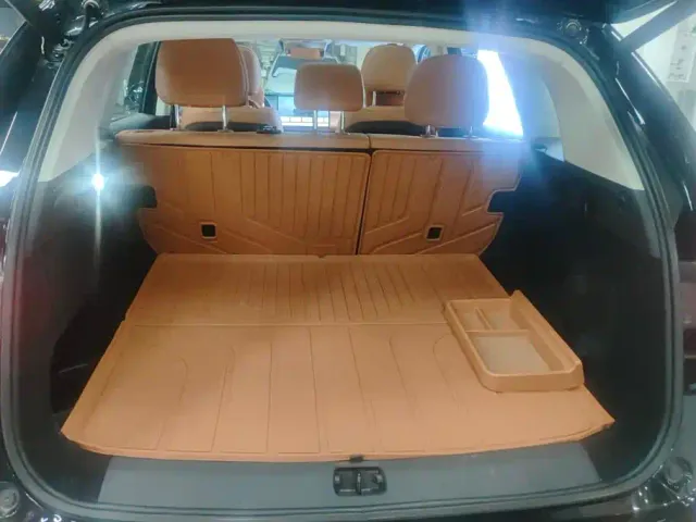 Leapmotor C10 — Фото автомобиля 4