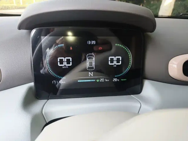 Leapmotor T03 — Фото автомобиля 11