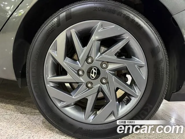Hyundai Avante CN7 — Фото автомобиля 19
