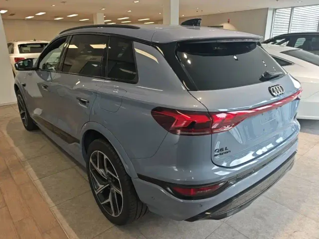 Audi Q6L e-tron — Фото автомобиля 4