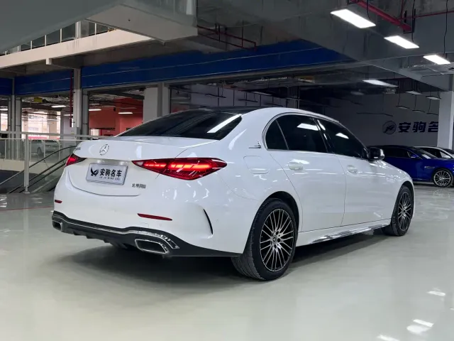Mercedes-Benz C-Class — Фото автомобиля 6
