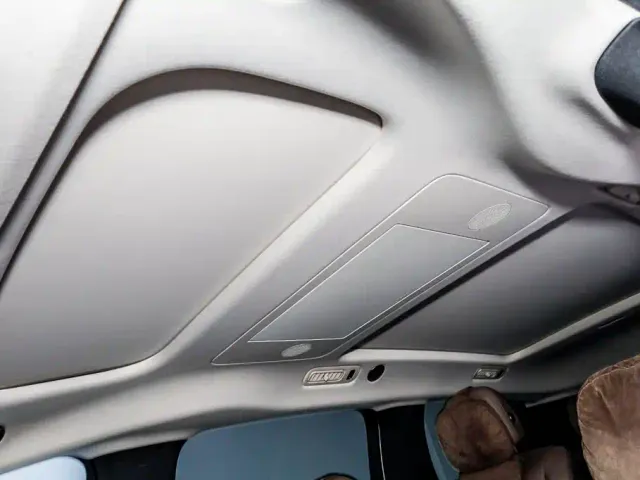 Li Auto MEGA — Фото автомобиля 23