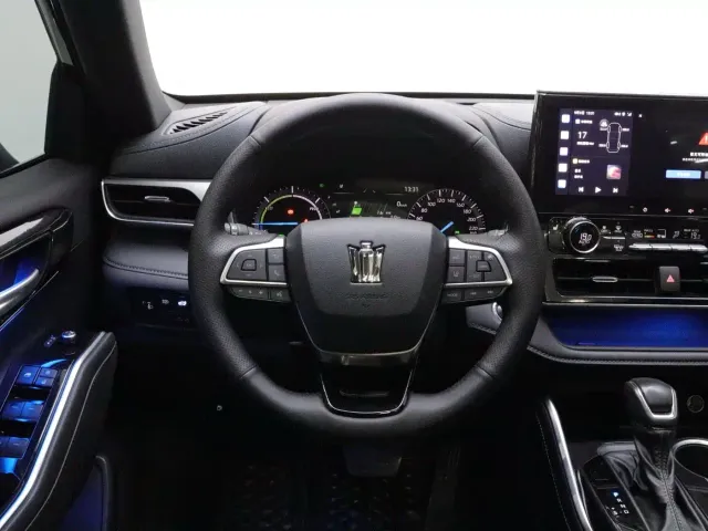 Toyota Crown Kluger — Фото автомобиля 15