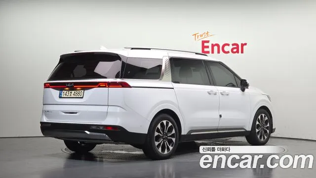 Kia Canival Carnival 4 поколение Бензин 9 мест Signature — Фото автомобиля 2