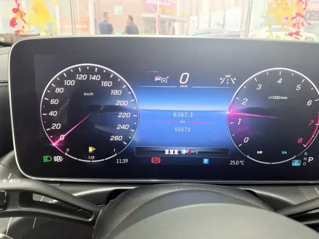 Mercedes-Benz C-Class — Фото автомобиля 2