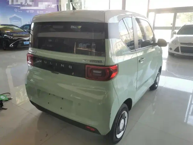 Wuling Hongguang Mini EV — Фото автомобиля 6