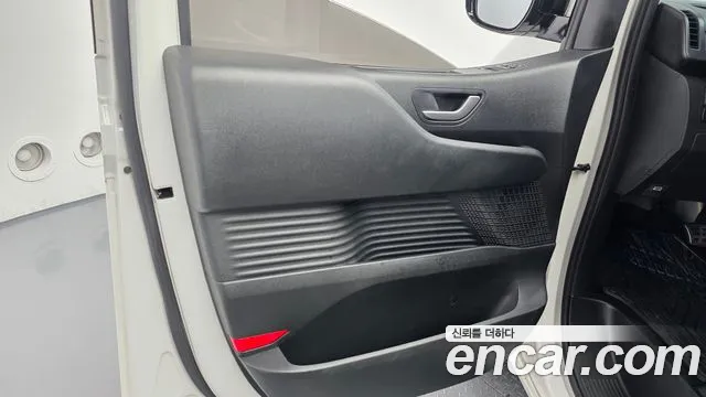 Hyundai Staria Staria Карго 5 мест — Фото автомобиля 24