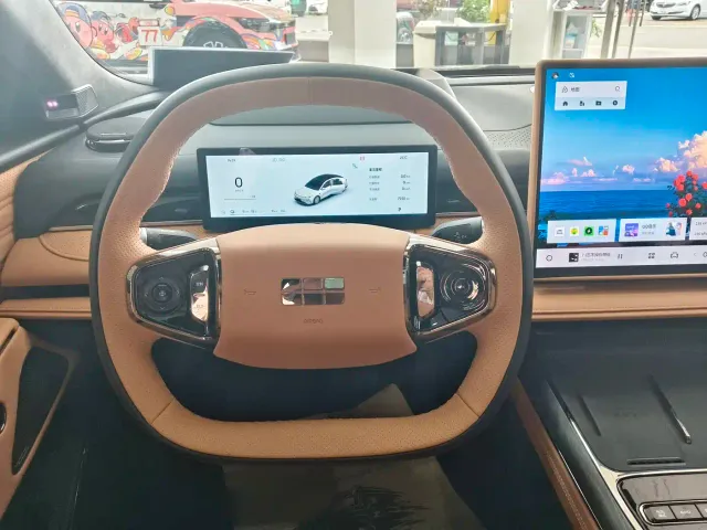 Geely Galaxy Xingyao 8 — Фото автомобиля 11