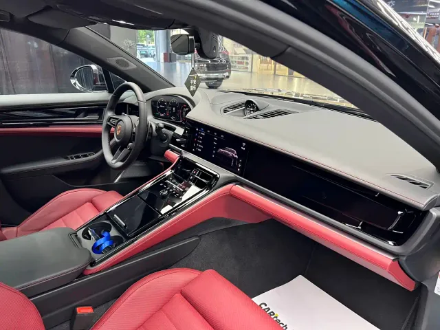 Porsche Panamera 2026 Panamera Executive Long Wheelbase 2.9T — Фото автомобиля 8