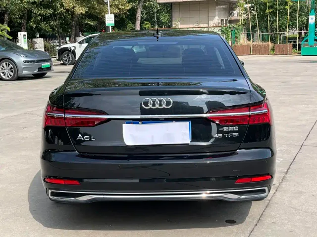 Audi A6L — Фото автомобиля 7