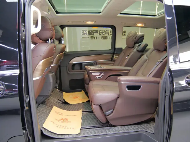 Mercedes-Benz V-Class — Фото автомобиля 17