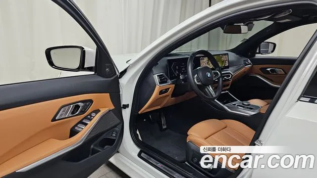 BMW 3-Series 3 серия (G20) 320i M Sport — Фото автомобиля 3