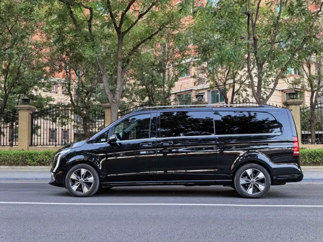 Mercedes-Benz V-Class — Фото автомобиля 4