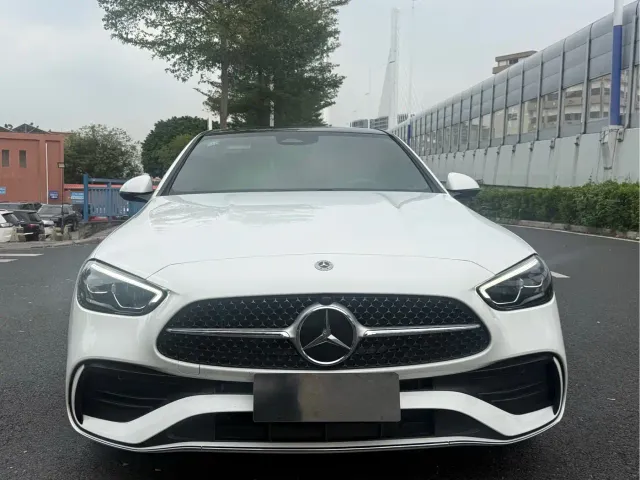 Mercedes-Benz C-Class — Фото автомобиля 2