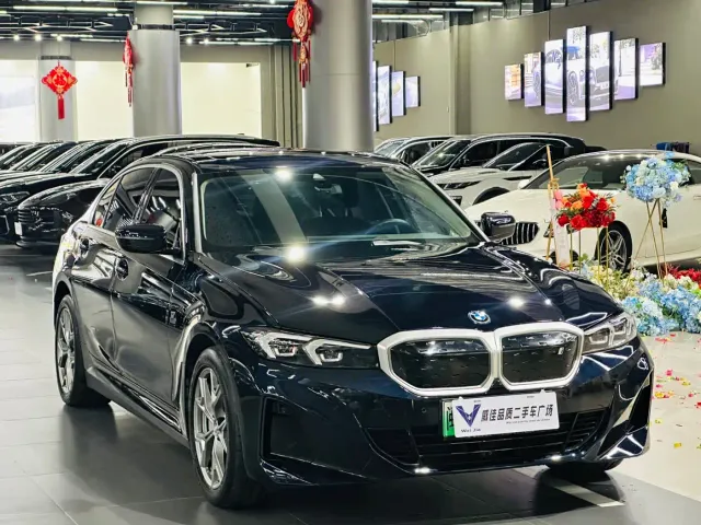 BMW i3 — Фото автомобиля 3