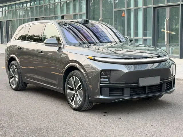Li Auto L7 — Фото автомобиля 3