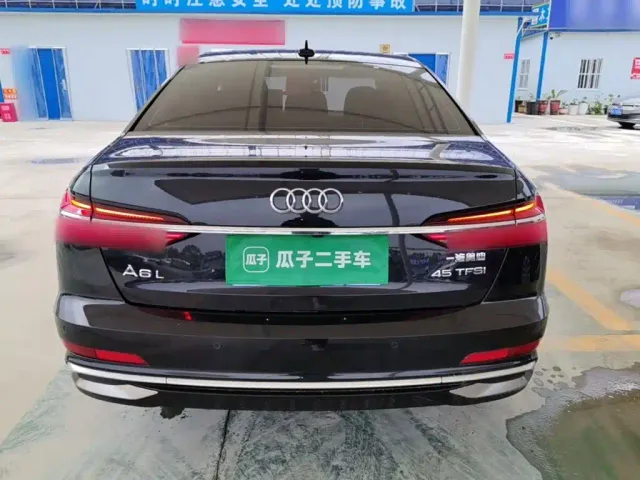 Audi A6L — Фото автомобиля 5