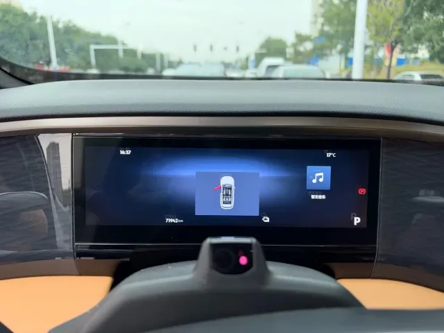 Geely Galaxy L7 — Фото автомобиля 11