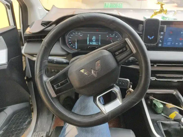 Wuling Jiachen — Фото автомобиля 15