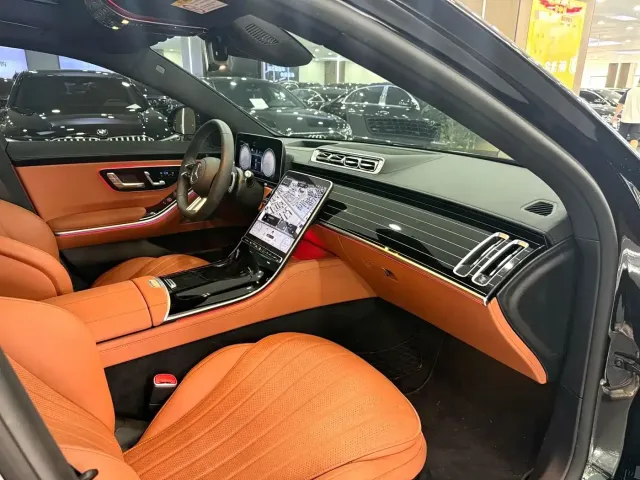 Mercedes-Benz S-Class — Фото автомобиля 8