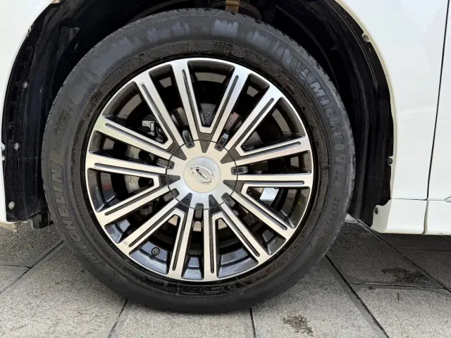 GAC Trumpchi M8 — Фото автомобиля 14