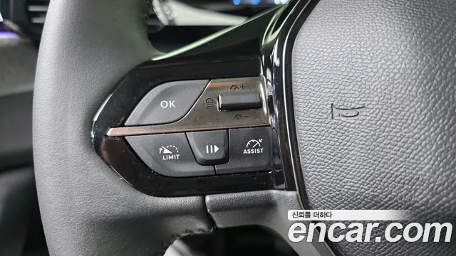 Peugeot 308 — Фото автомобиля 28