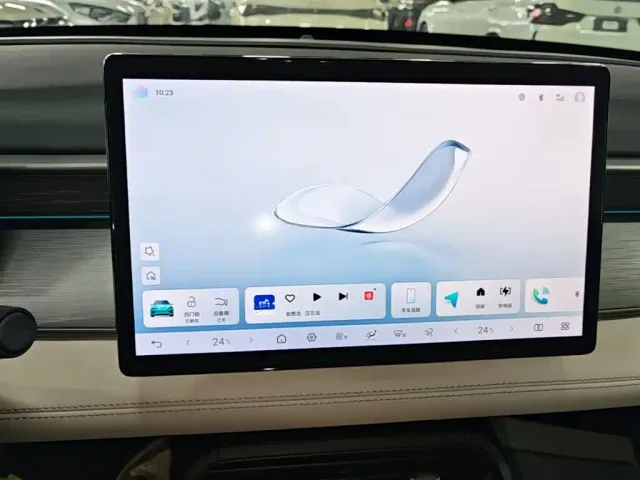 BYD Seal 05 DM-i — Фото автомобиля 12