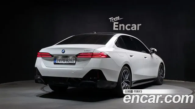 BMW 5 Series G60 — Фото автомобиля 2
