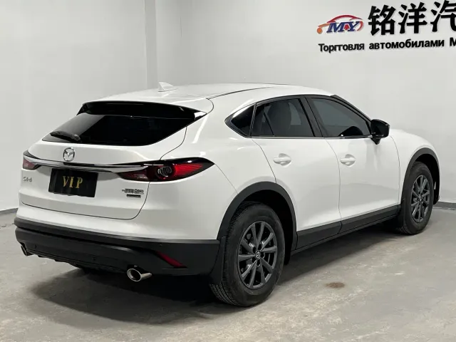 Mazda CX-4 — Фото автомобиля 4