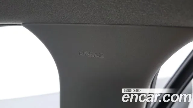 Kia Niro — Фото автомобиля 29
