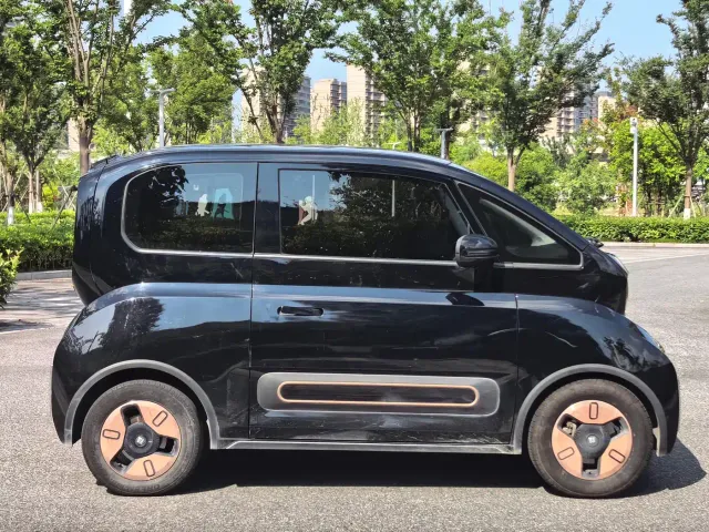 Baojun KiWi EV — Фото автомобиля 6