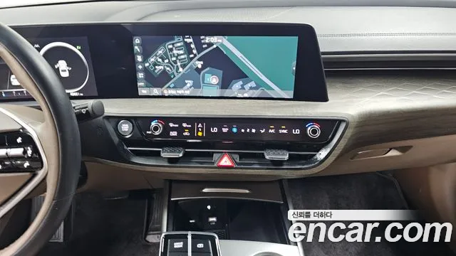 Kia K8 — Фото автомобиля 12