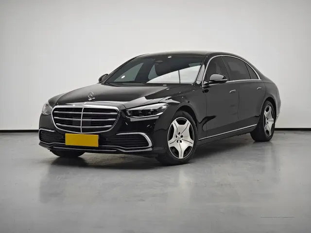 Фотография автомобиля — Mercedes-Benz S-Class