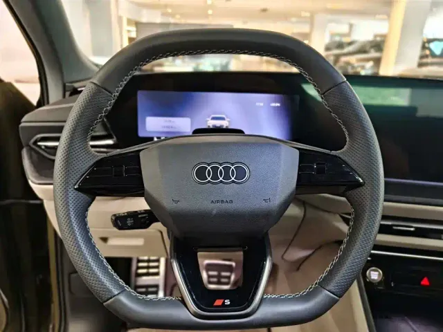 Audi Q5L — Фото автомобиля 8