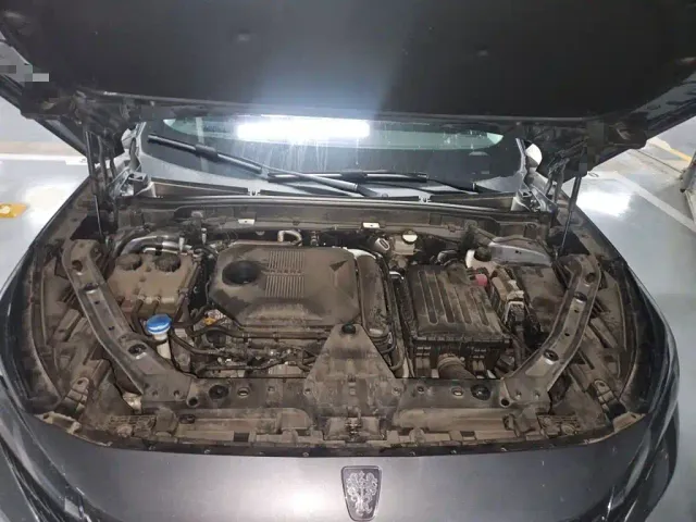 Roewe RX5 — Фото автомобиля 21