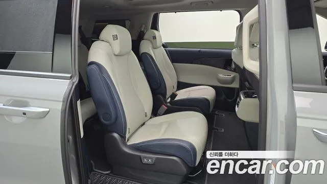 Kia Carnival 4th Gen — Фото автомобиля 17