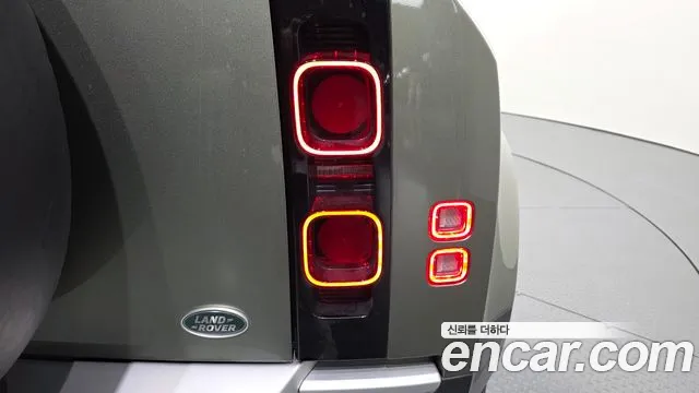 Land Rover Defender L663 — Фото автомобиля 22