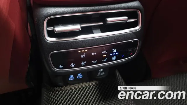 Genesis GV70 3.5T Бензин AWD — Фото автомобиля 18