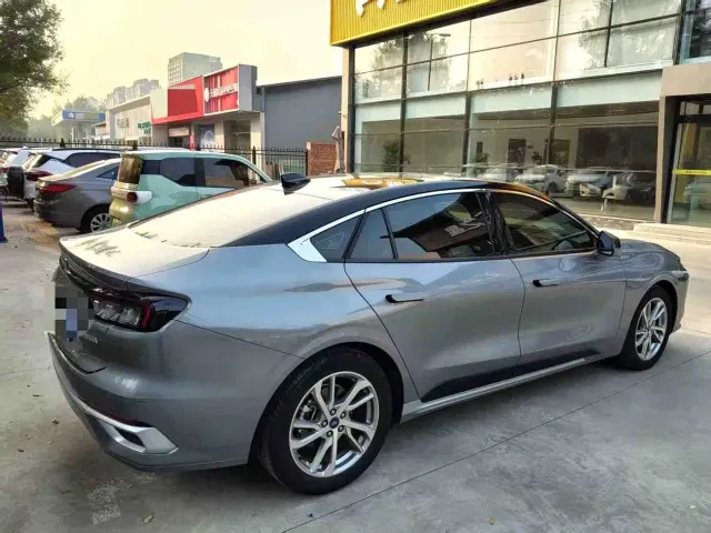 Ford Mondeo — Фото автомобиля 2